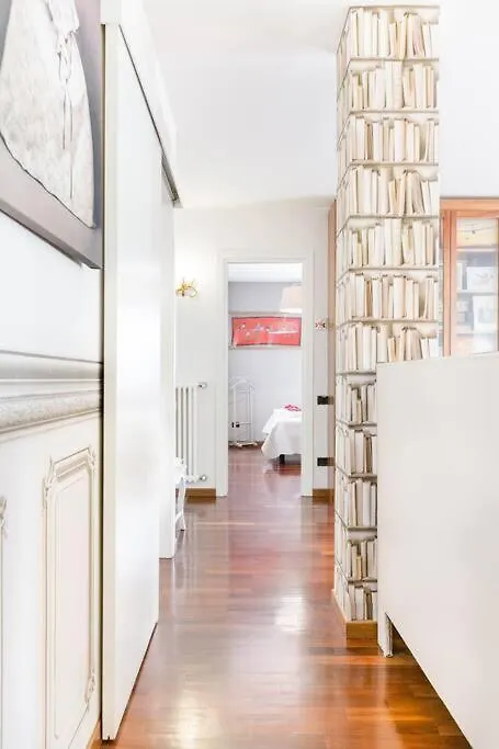 Apartment Spacious, Air Conditioner, Few Minutes To The Castle Malcesine